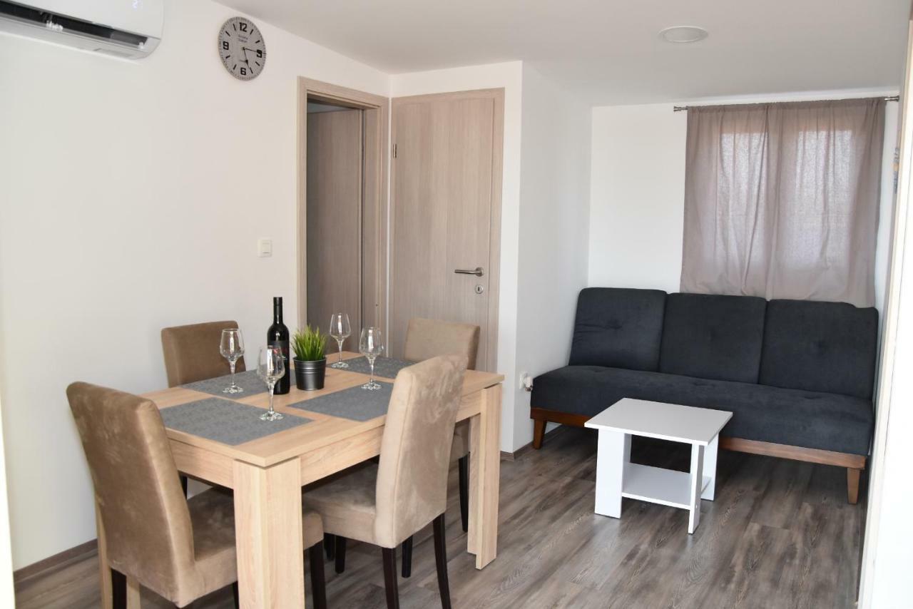 Kamp Tonci Hotel Biograd na Moru Kültér fotó