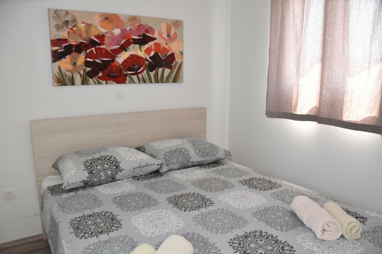 Kamp Tonci Hotel Biograd na Moru Kültér fotó